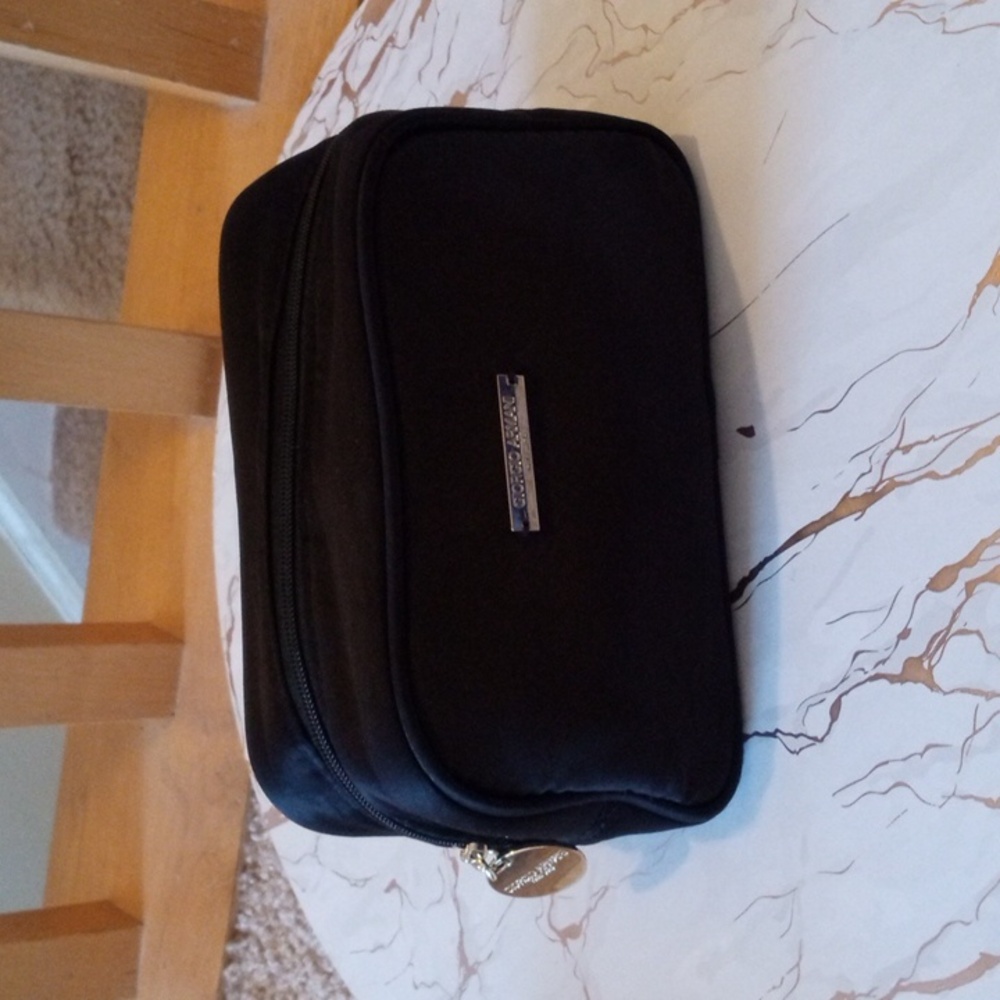 Giorgio Armani Perfums jewelry makeup clutch wristlet bag